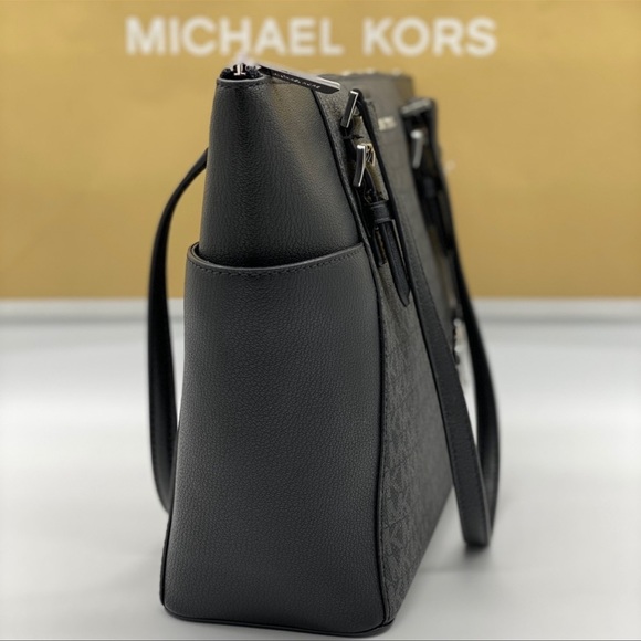MICHAEL KORS CHARLOTTE LARGE TOP ZIP Black tote - Picture 9 of 16